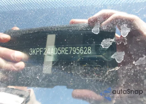 2024 Kia Forte Lxs z USA, uszkodzony, nr VIN 3KPF24AD5RE795628